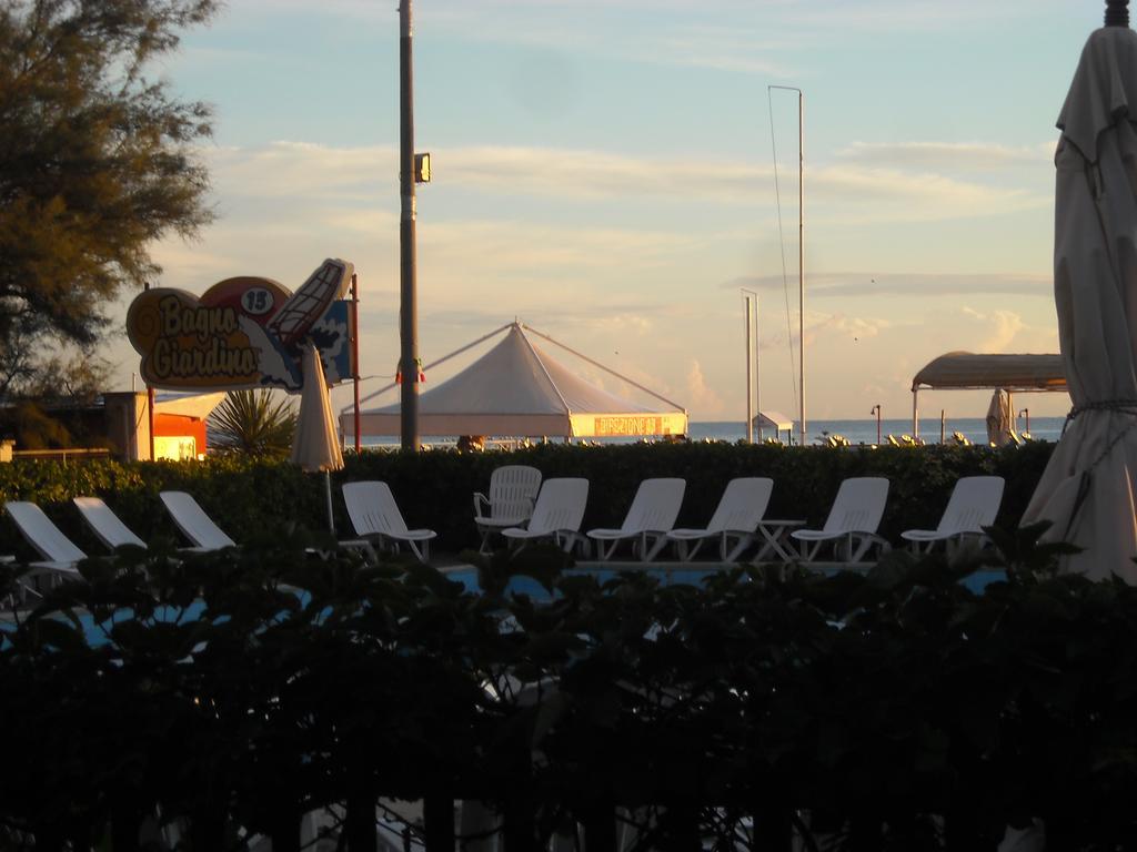 Hotel Residenza Giardino Bellaria-Igea Marina Esterno foto