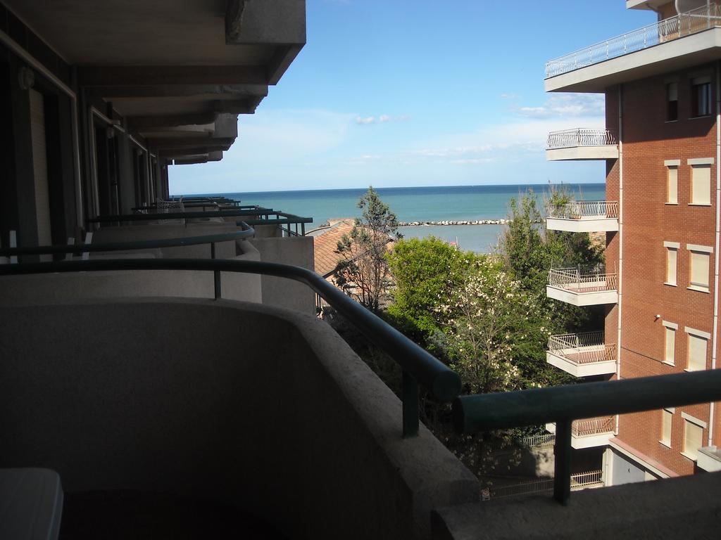 Hotel Residenza Giardino Bellaria-Igea Marina Esterno foto