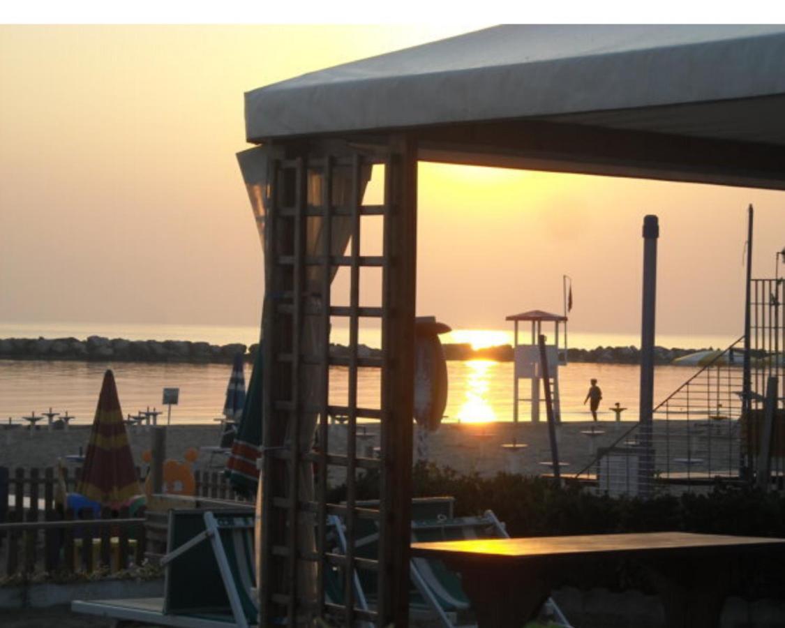 Hotel Residenza Giardino Bellaria-Igea Marina Esterno foto